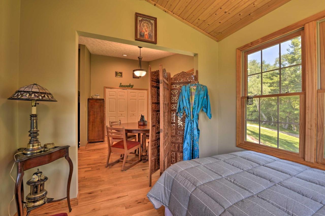 Charming Galax Retreat With Wraparound Deck! Villa Exterior photo