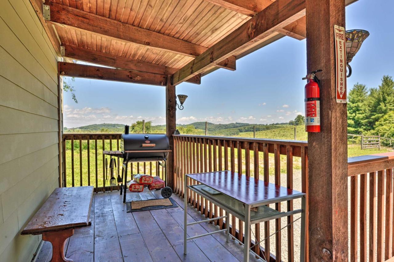 Charming Galax Retreat With Wraparound Deck! Villa Exterior photo